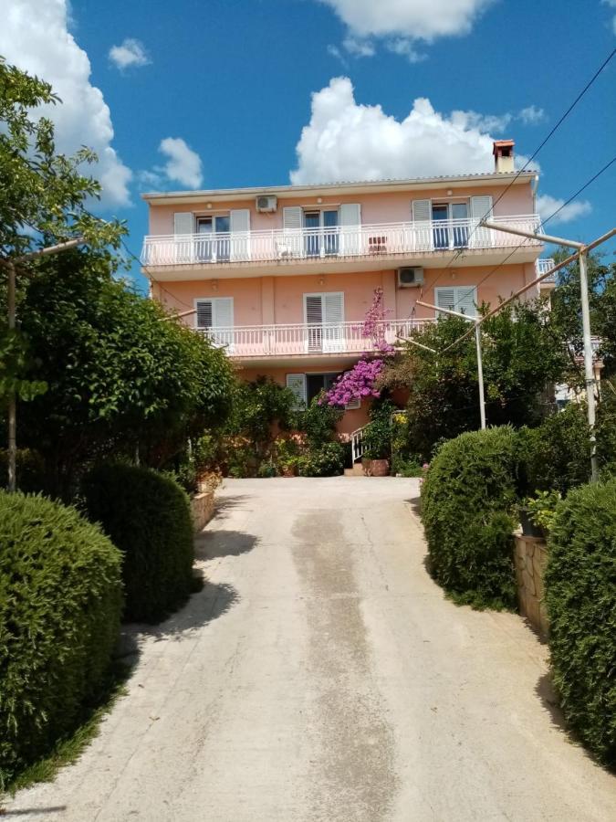 Apartmani Nado Majica Sveti Filip i Jakov Εξωτερικό φωτογραφία