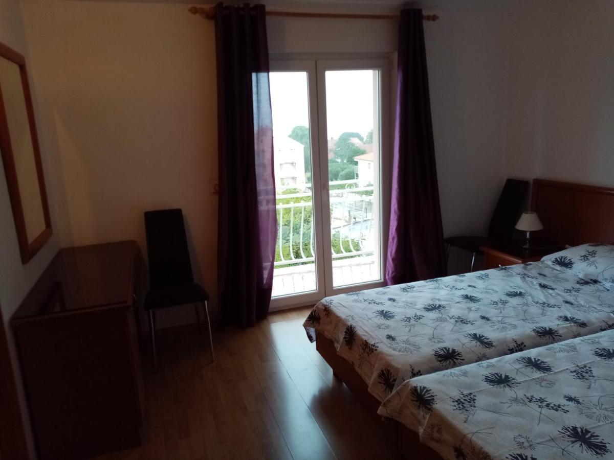 Apartmani Nado Majica Sveti Filip i Jakov Εξωτερικό φωτογραφία